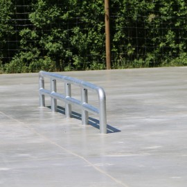 powiększ zdjęcie: LBO. Powstał pumptrack przy ul. Bydgoskiej. Wcześniej boisko i plac zabaw