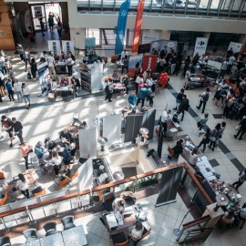 Odbyły się Targi Pracy,  w których uczestniczyło wielu uchodźców