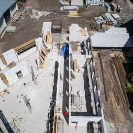 powiększ zdjęcie: Trwa budowa Domu Opieki nad Matką i Dzieckiem. Rosną mury