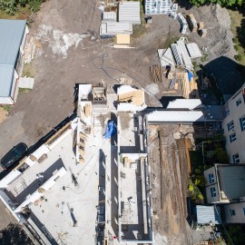 powiększ zdjęcie: Trwa budowa Domu Opieki nad Matką i Dzieckiem. Rosną mury