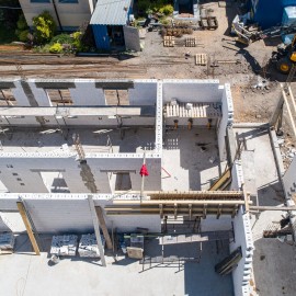 powiększ zdjęcie: Trwa budowa Domu Opieki nad Matką i Dzieckiem. Rosną mury