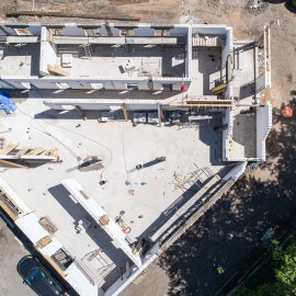 powiększ zdjęcie: Trwa budowa Domu Opieki nad Matką i Dzieckiem. Rosną mury