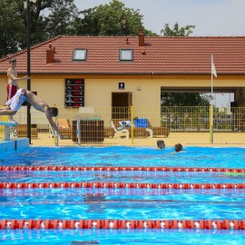powiększ zdjęcie: Basen przyśpiesza start sezonu