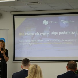 powiększ zdjęcie: Modelowa współpraca miasto-strefa