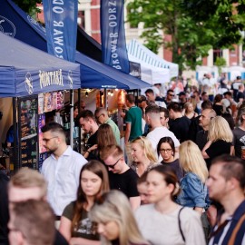 powiększ zdjęcie: Festiwal piw rzemieślniczych i foodtrucków w Legnicy