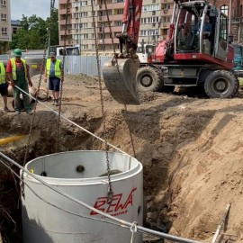 powiększ zdjęcie: Przebudowa Placu Słowiańskiego. Powstaje wielki zbiornik retencyjny