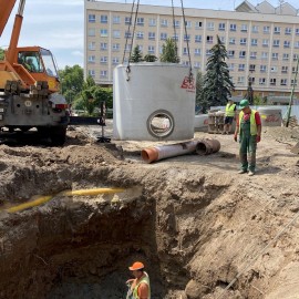 powiększ zdjęcie: Przebudowa Placu Słowiańskiego. Powstaje wielki zbiornik retencyjny