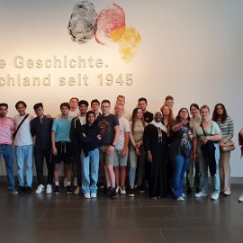 powiększ zdjęcie: Grupa legnickich uczniów wróciła z naszego partnerskiego miasta Wuppertal