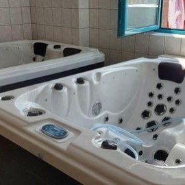 powiększ zdjęcie: Przed rozpoczęciem sezonu gotowa jest już strefa spa dla piłkarzy
