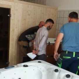 powiększ zdjęcie: Przed rozpoczęciem sezonu gotowa jest już strefa spa dla piłkarzy