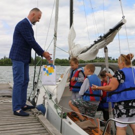 powiększ zdjęcie: Legnickie dzieci wypoczywają wspólnie z ukraińskimi na półkoloniach
