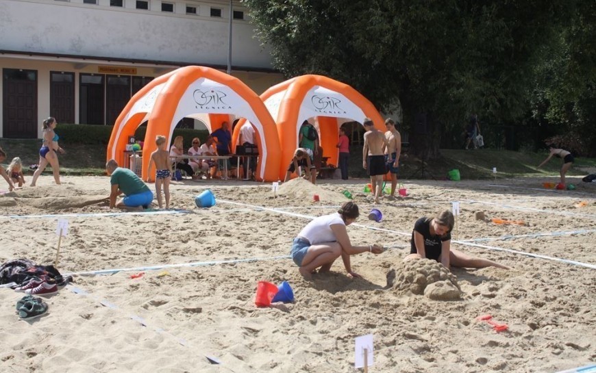 W sobotę na Kormoranie spędzisz miło bańkowo – kolorowy dzień rzeźbiąc w piasku