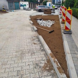 powiększ zdjęcie: LBO 2022. Rewitalizacja podwórza na Kartuzach dobiega końca