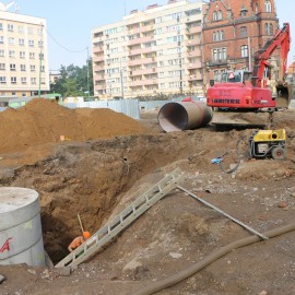powiększ zdjęcie: Przebudowa placu Słowiańskiego. Prace w przejściu podziemnym