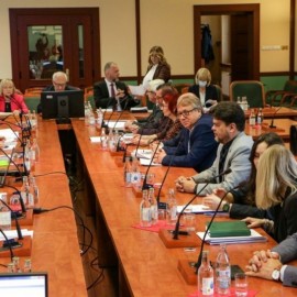 W poniedziałek sesja Rady Miejskiej w Legnicy. Poznaj porządek obrad