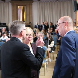 powiększ zdjęcie: 30 – lecie V Liceum Ogólnokształcącego w Legnicy
