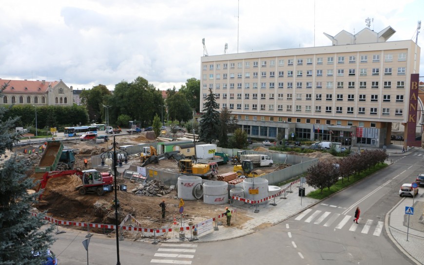 Zmiana organizacji ruchu na ul. Wjazdowej i do parkingów przy UM Legnicy