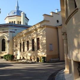 powiększ zdjęcie: Kolejny etap renowacji kaplicy cmentarnej już zakończony