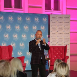 powiększ zdjęcie: Kobiecy event z Aliną Adamowicz, o dobrych związkach i z jubileuszem