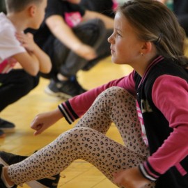 powiększ zdjęcie: Zdrowa Legnica. Waleczne Lwy rodzinnie zakończyły kurs samoobrony