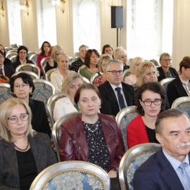 powiększ zdjęcie: Dzień Edukacji Narodowej. Prezydent podziękował i nagrodził nauczycieli