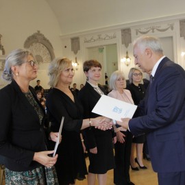 powiększ zdjęcie: Dzień Edukacji Narodowej. Prezydent podziękował i nagrodził nauczycieli