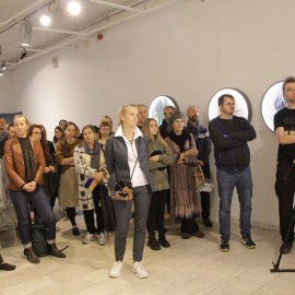 powiększ zdjęcie: Obejrzyj wyjątkową wystawę szkła artystycznego w legnickiej Galerii Sztuki