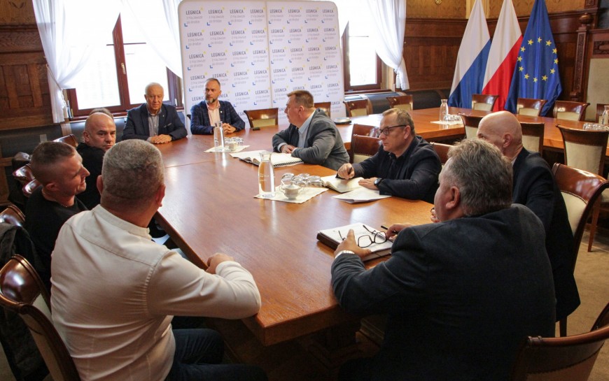 Prezydent Tadeusz Krzakowski spotkał się z przedstawicielami składów opału