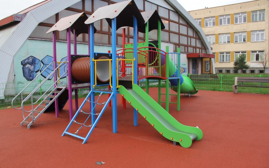 Na osiedlu Piekary A powstanie klasa pod chmurką. Ogłoszono przetarg