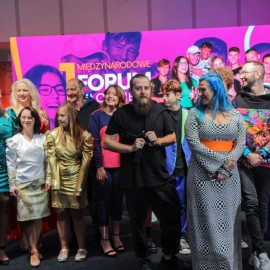 powiększ zdjęcie: 1. Międzynarodowe Forum Młodzieży rozpoczęte