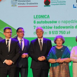 powiększ zdjęcie: Legnica otrzymała dotację na zakup autobusów elektrycznych