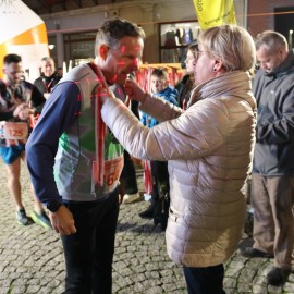 powiększ zdjęcie: Niepodległość świętowaliśmy też w niepowtarzalnej atmosferze biegu ulicznego