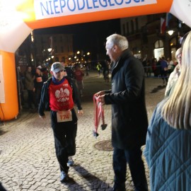 powiększ zdjęcie: Niepodległość świętowaliśmy też w niepowtarzalnej atmosferze biegu ulicznego