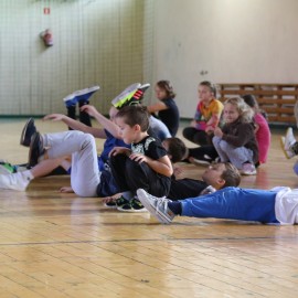 powiększ zdjęcie: Zdrowa Legnica. Waleczne Lwiątka już w akcji