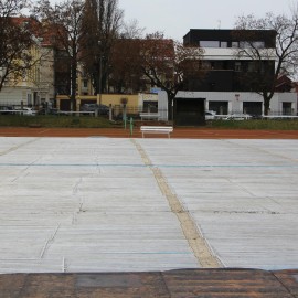 powiększ zdjęcie: Czekolada, piruety, animacje i pingwiny uczące jeździć