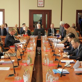 W poniedziałek nadzwyczajna sesja Rady Miejskiej. Poznaj porządek obrad