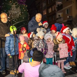 powiększ zdjęcie: W mikołajki rozbłysły nasze iluminacje i sprawiły radość