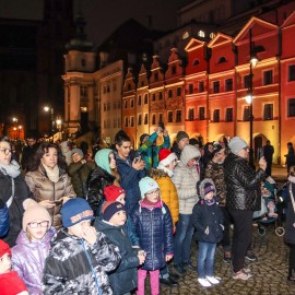 powiększ zdjęcie: W mikołajki rozbłysły nasze iluminacje i sprawiły radość