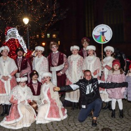 powiększ zdjęcie: W mikołajki rozbłysły nasze iluminacje i sprawiły radość