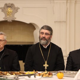 powiększ zdjęcie: Wigilia Narodów. Przedstawiciele mniejszości spotkali się przy stole