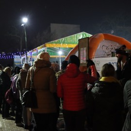 powiększ zdjęcie: Zapraszamy na lodowisko