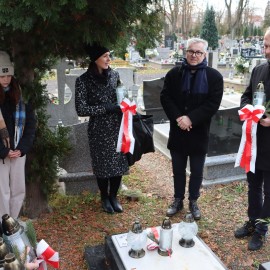 powiększ zdjęcie: Tradycyjnie już uczciliśmy pamięć bohaterów powstania wielkopolskiego