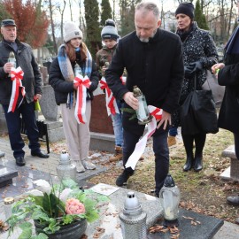 powiększ zdjęcie: Tradycyjnie już uczciliśmy pamięć bohaterów powstania wielkopolskiego