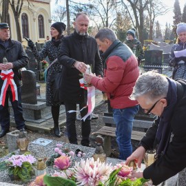 powiększ zdjęcie: Tradycyjnie już uczciliśmy pamięć bohaterów powstania wielkopolskiego