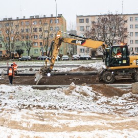 powiększ zdjęcie: Przebudowa ulicy Sikorskiego. Zaawansowane prace na jezdni wschodniej