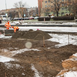 powiększ zdjęcie: Przebudowa ulicy Sikorskiego. Zaawansowane prace na jezdni wschodniej