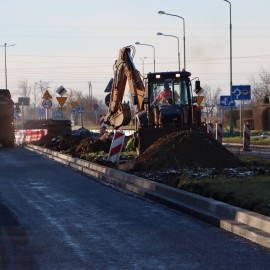 powiększ zdjęcie: Przebudowa ulicy Sikorskiego. Zaawansowane prace na jezdni wschodniej