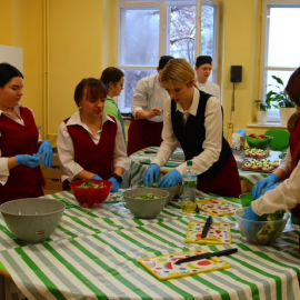 Młodzież z legnickich podstawówek poznawała zawody gastronomiczne