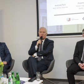 powiększ zdjęcie: Konferencja dotycząca ukraińskiej przedsiębiorczości w Legnicy