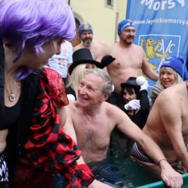 powiększ zdjęcie: Rekordowa zbiórka w Legnicy